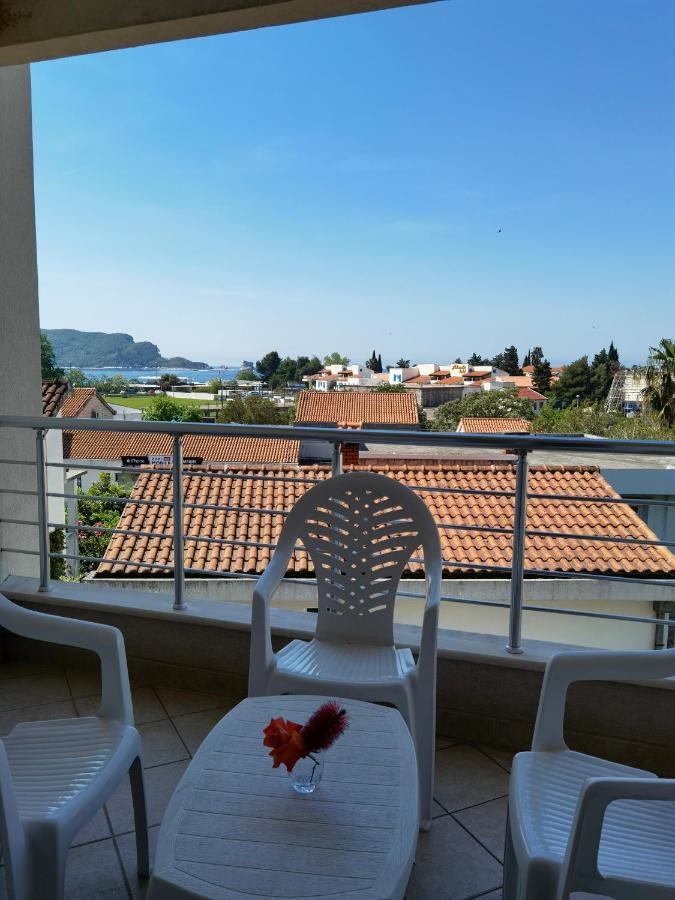Residence Bella Budva Bagian luar foto
