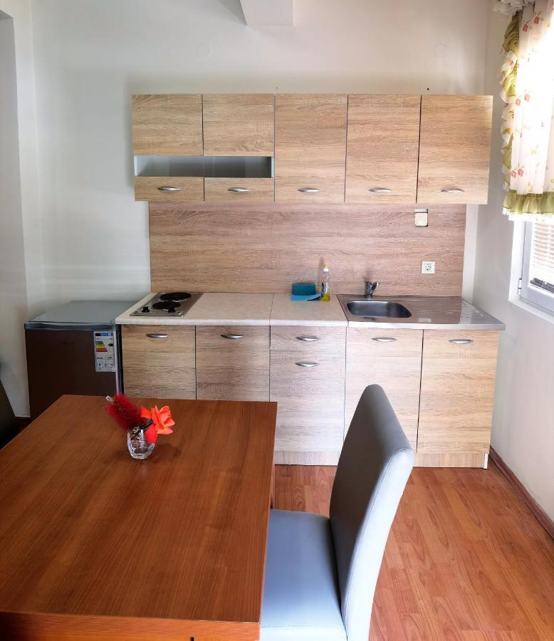 Residence Bella Budva Bagian luar foto