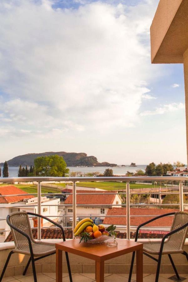 Residence Bella Budva Bagian luar foto